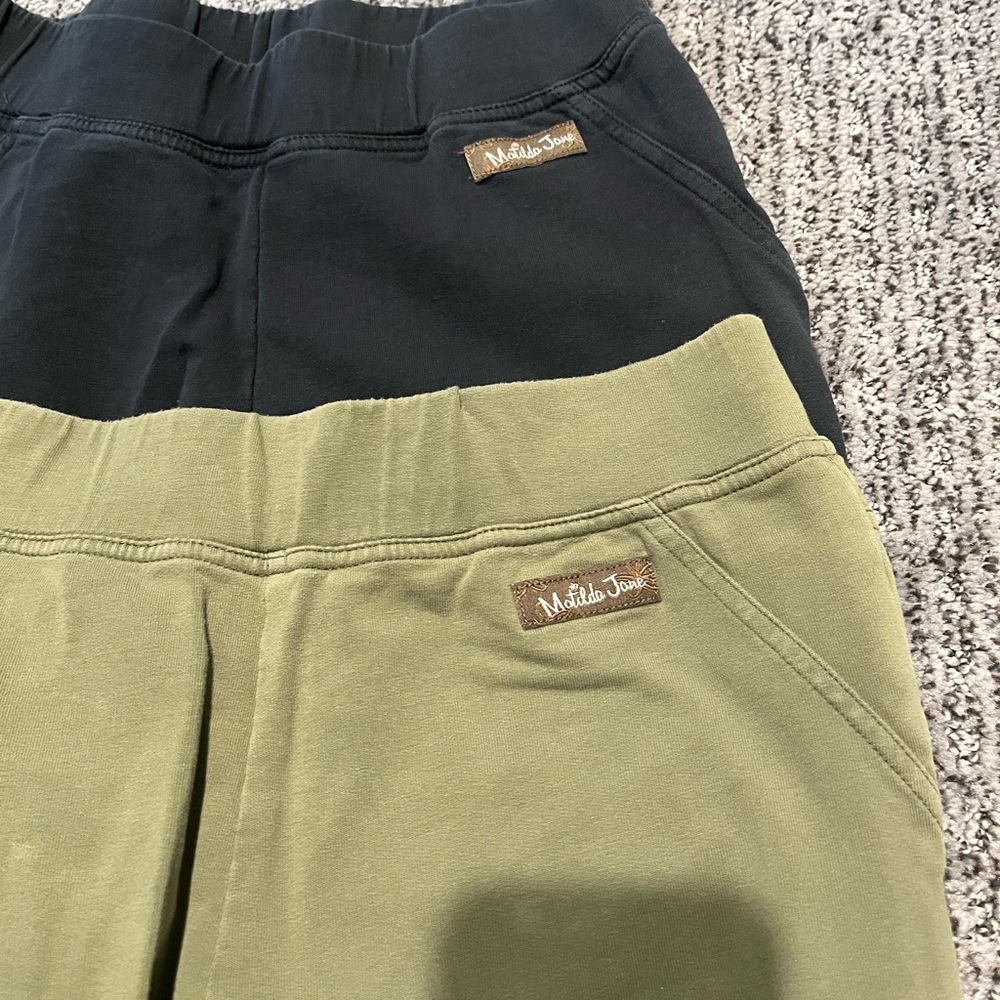Matilda Jane 2 pack on the go leggings Size S